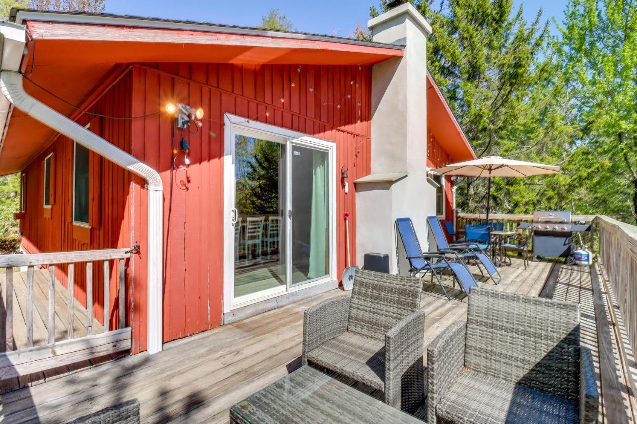 Lakefront Poconos Vacation Rental With Swim Dock! Long Pond 外观 照片