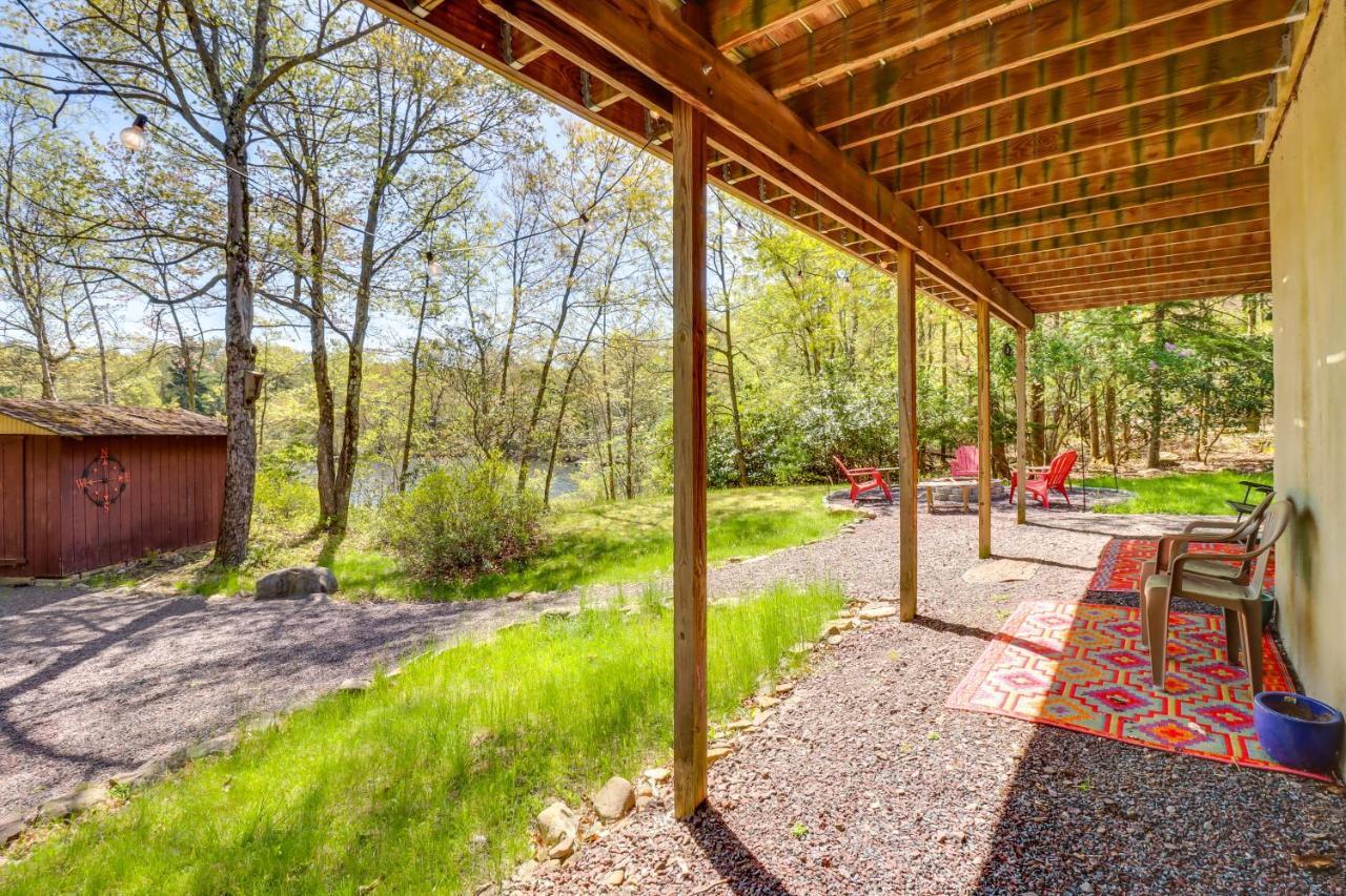 Lakefront Poconos Vacation Rental With Swim Dock! Long Pond 外观 照片