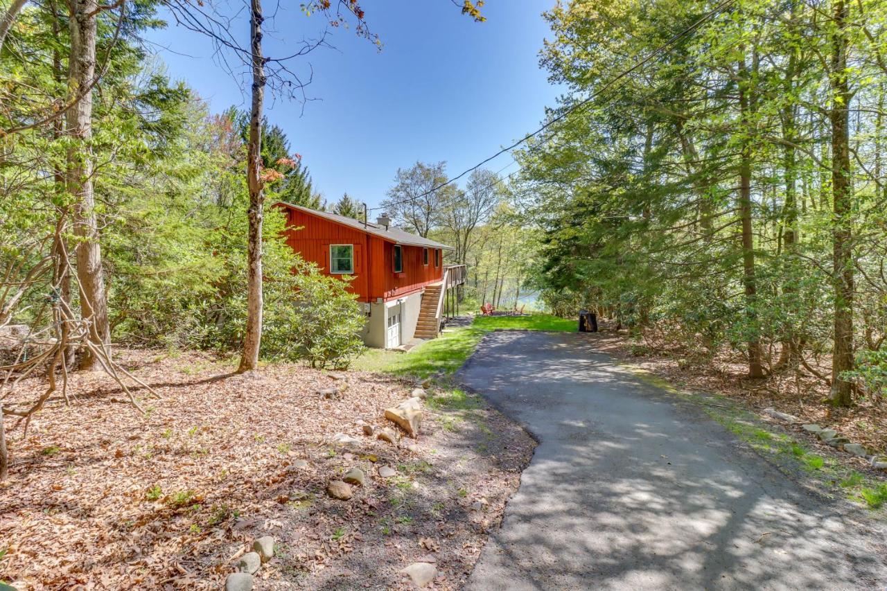Lakefront Poconos Vacation Rental With Swim Dock! Long Pond 外观 照片