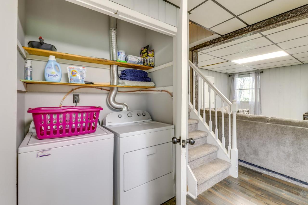 Lakefront Poconos Vacation Rental With Swim Dock! Long Pond 外观 照片