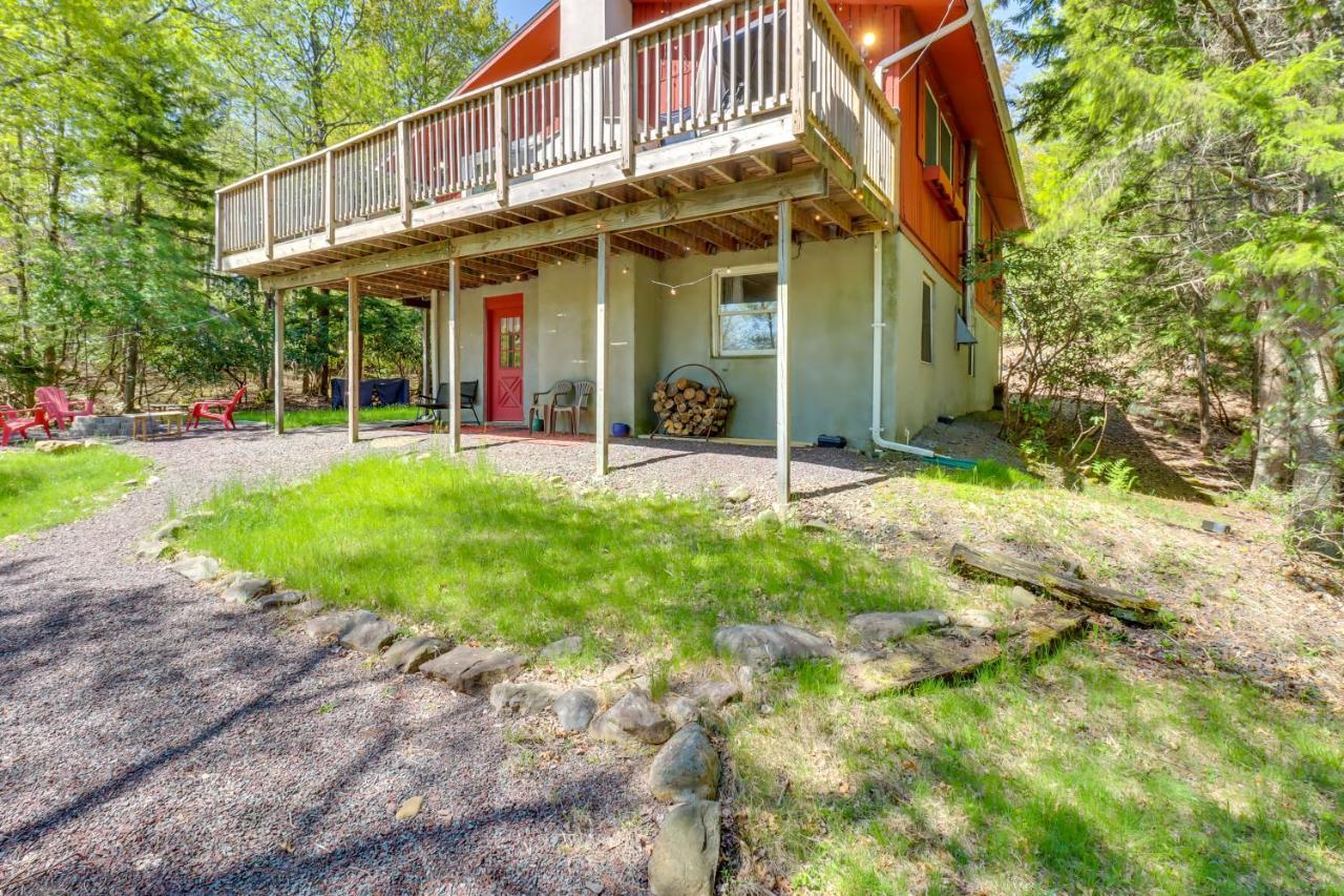 Lakefront Poconos Vacation Rental With Swim Dock! Long Pond 外观 照片